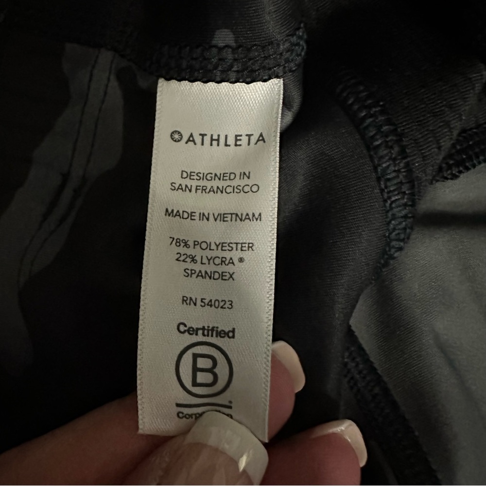 Athleta Camo Contender 7/8 Tight in PowerLift Mid Rise Leggings Black Sz Large - Picture 9 of 9